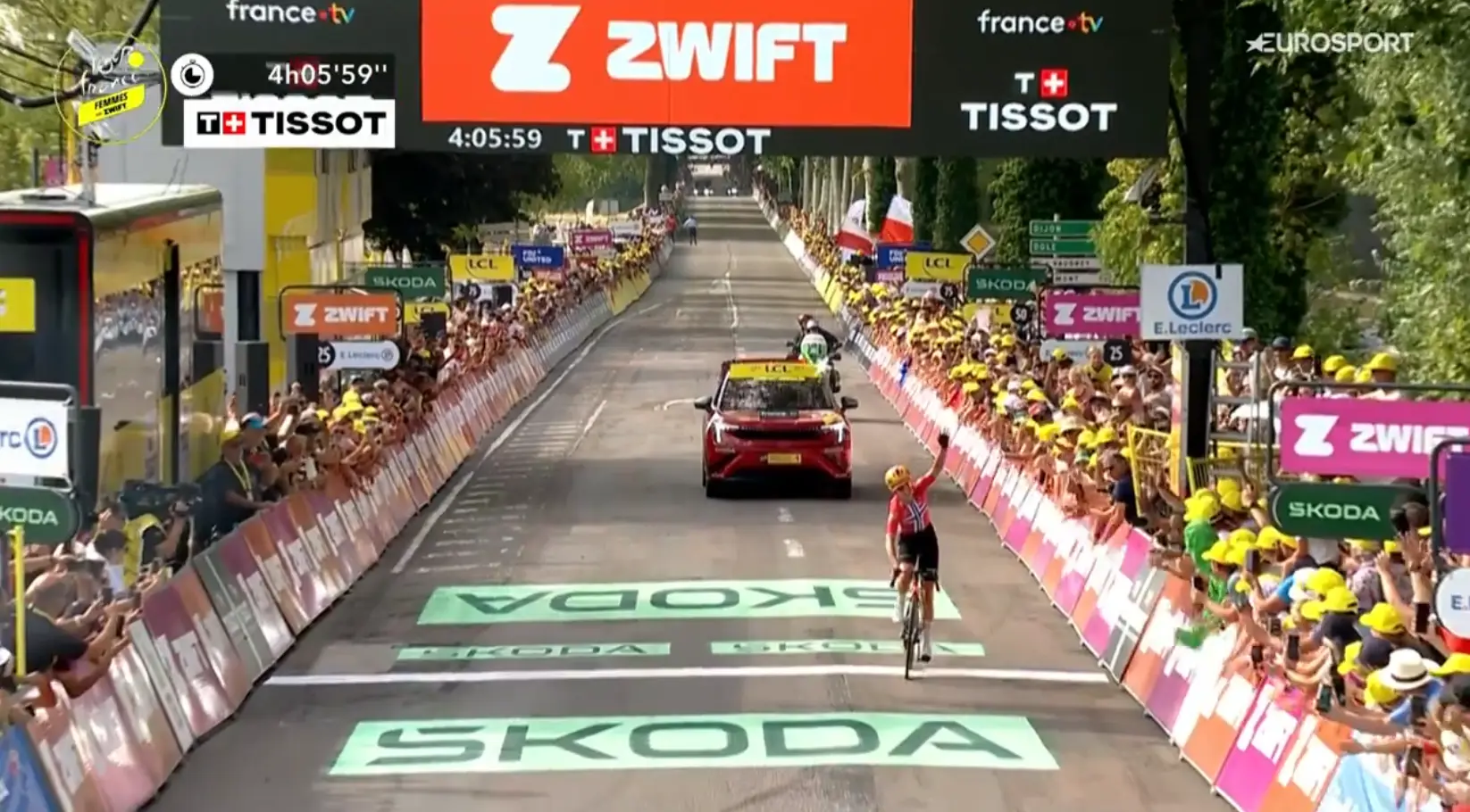 Wiebes dropped, Kopecky falls short and favourites miscalculate: Huge Norwegian upset at Tour de France Femmes