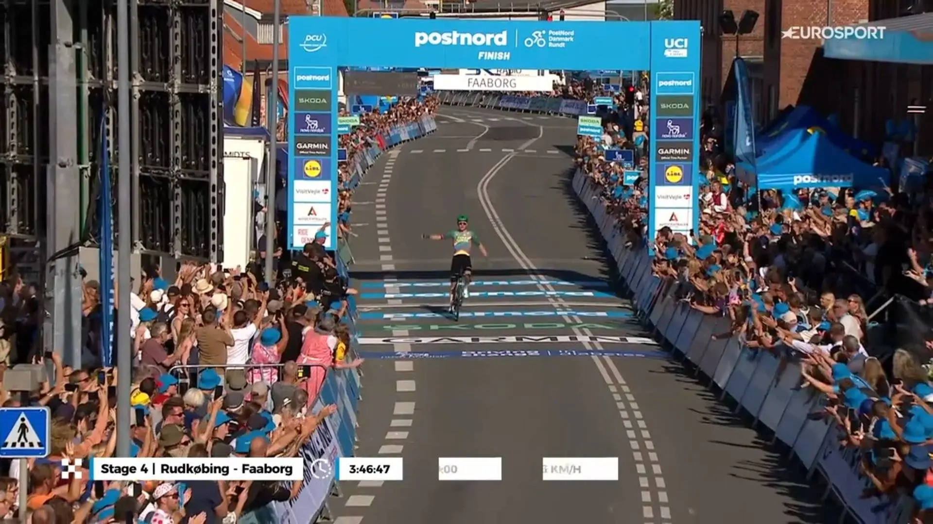 No fourth straight win for Wout van Aert at Tour of Denmark as breakaway profits