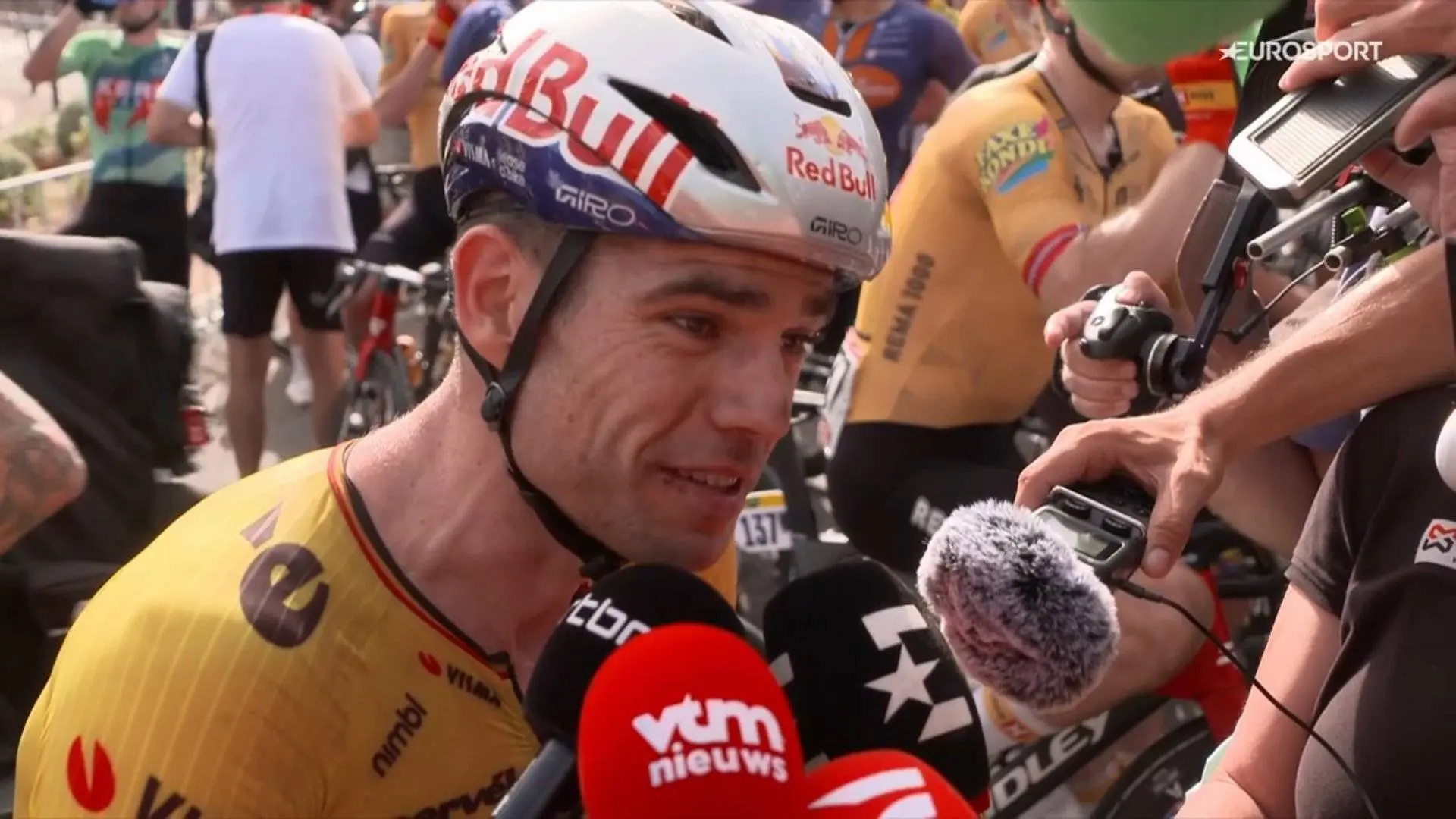 🎥 Wout van Aert lost his sunglasses at the Vuelta, and he wants them back: ‘I’m not Pogačar!’