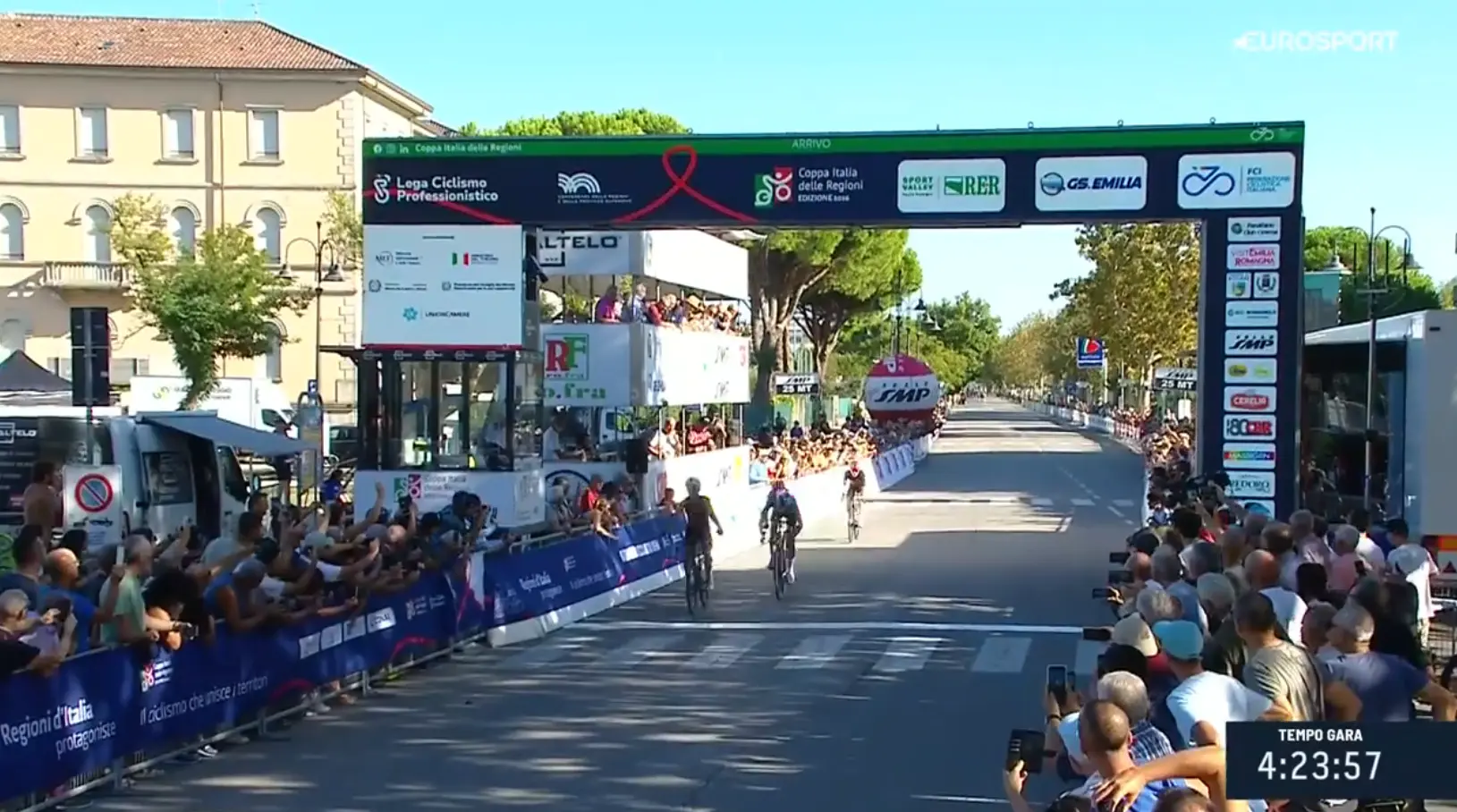 Ion Izagirre beats Giulio Pellizzari to win Memorial Marco Pantani in final season
