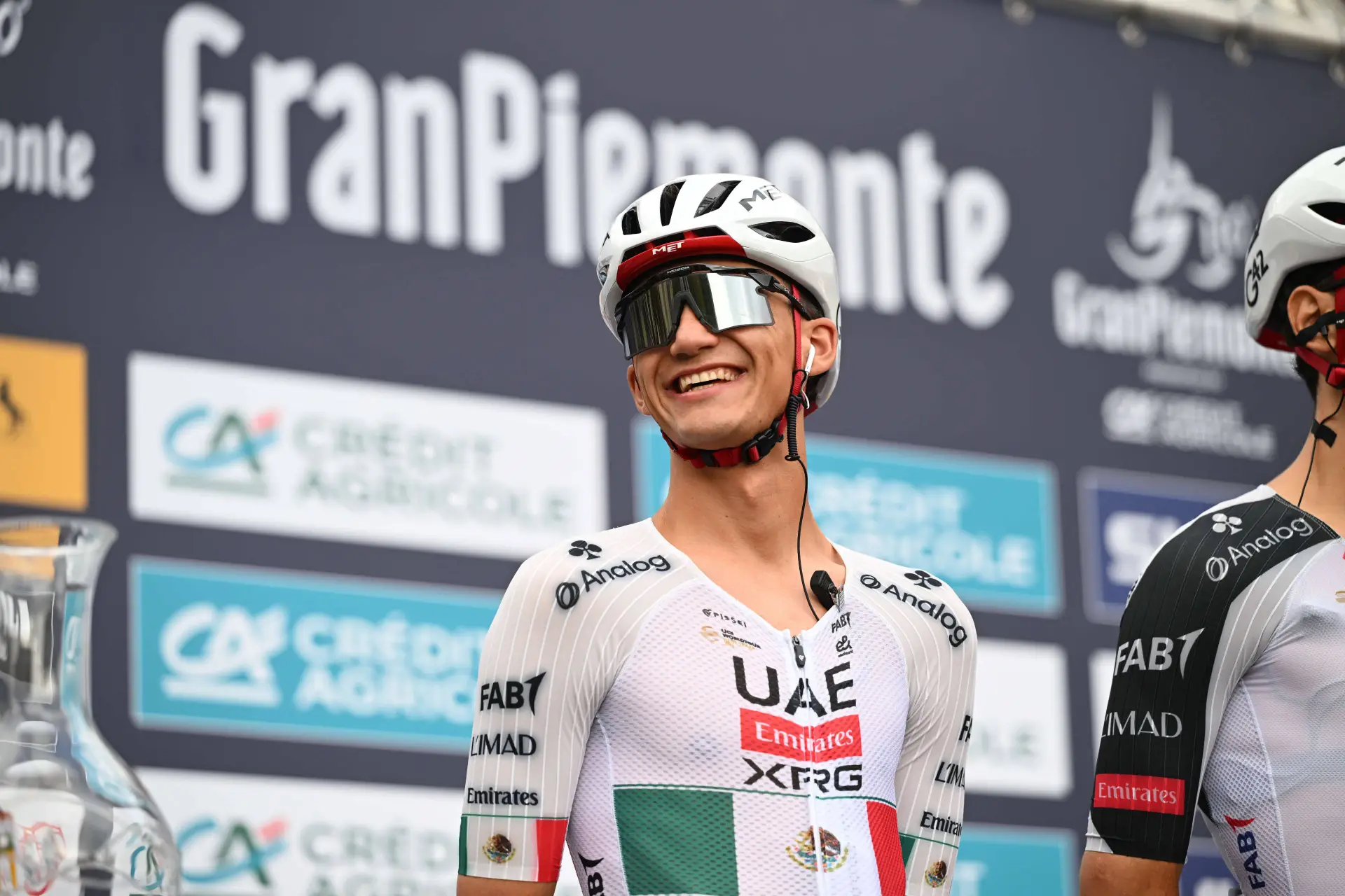 Del Toro reveals mystery knee pain ahead of Il Lombardia: 'Same bike, same shoes, same everything'