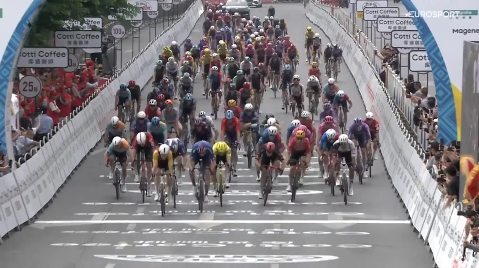 A mistake from Magnier sees Fretin become the third winner in three sprints at the Tour of Guangxi