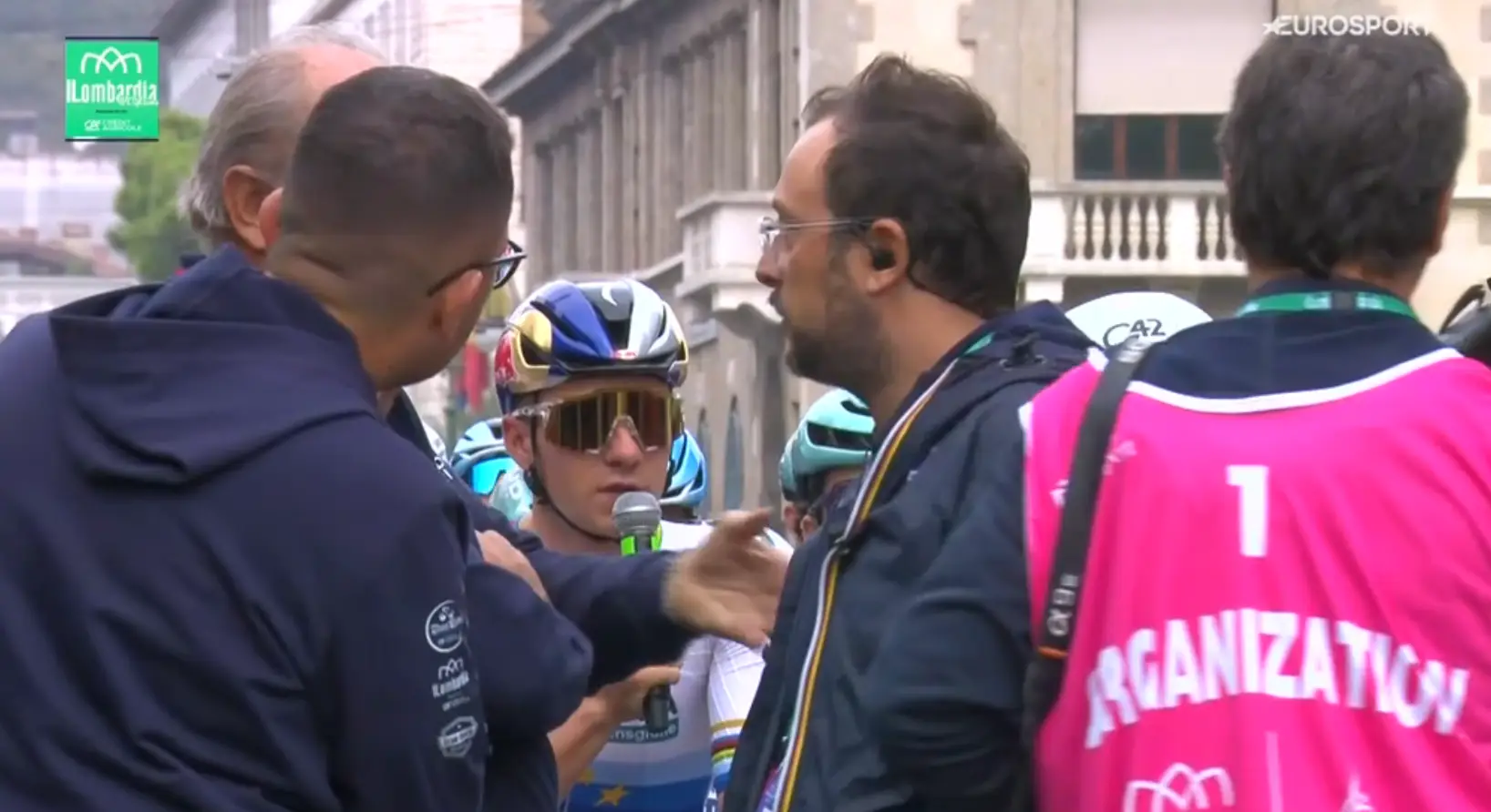 Evenepoel leads riders' protest at the start of the Tour of Lombardy: 'Too many incidents'