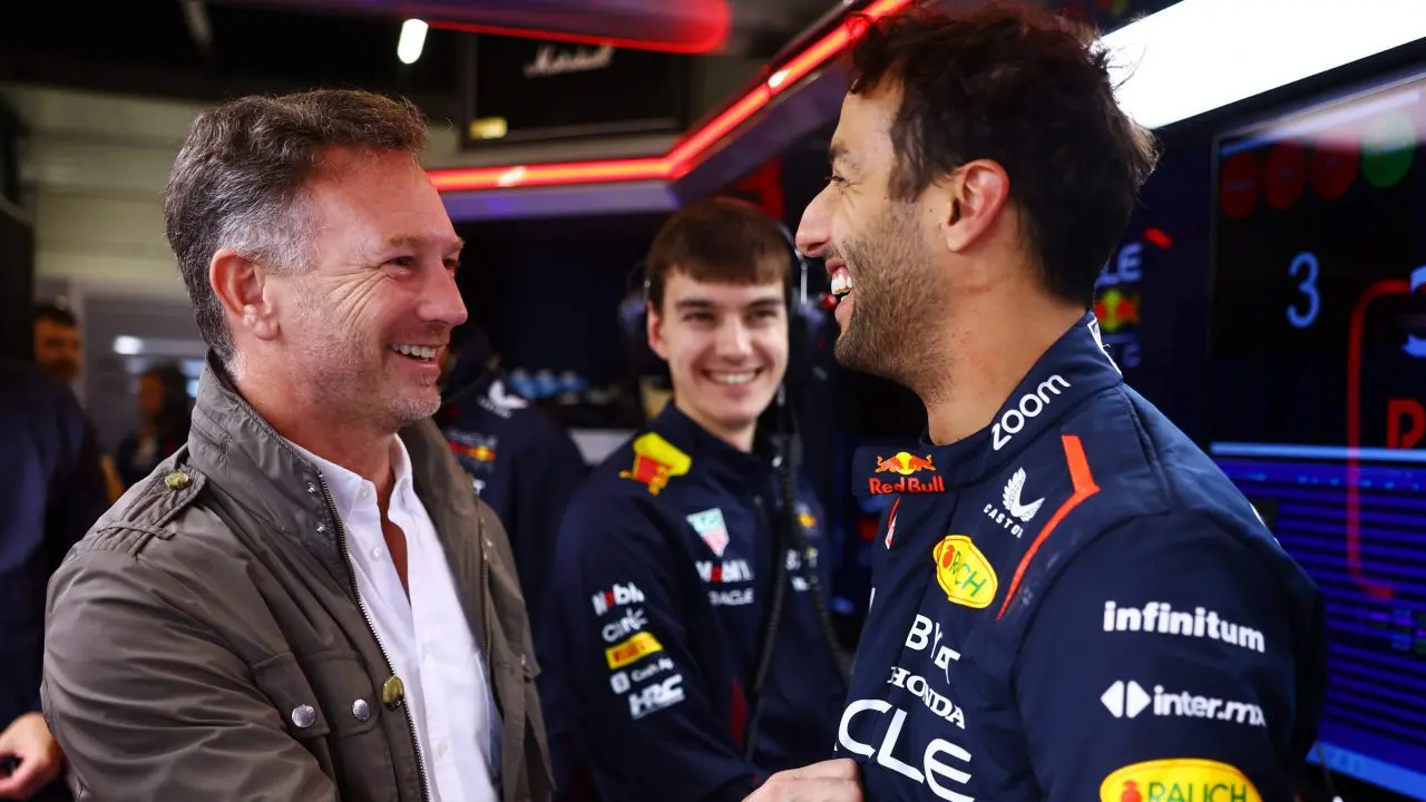 daniel ricciardo christian horner silverstone 2023f1689257068