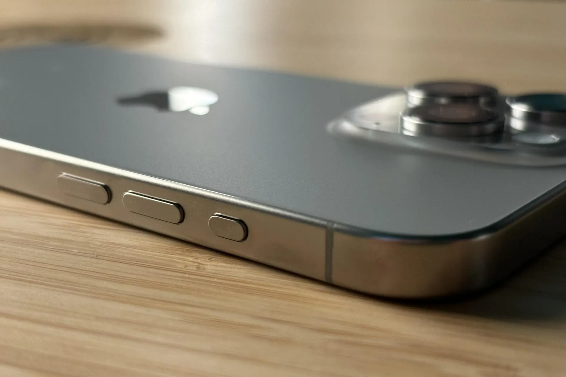'Apple wil een zeer slanke iPhone lanceren met een bizar hoge prijs'
