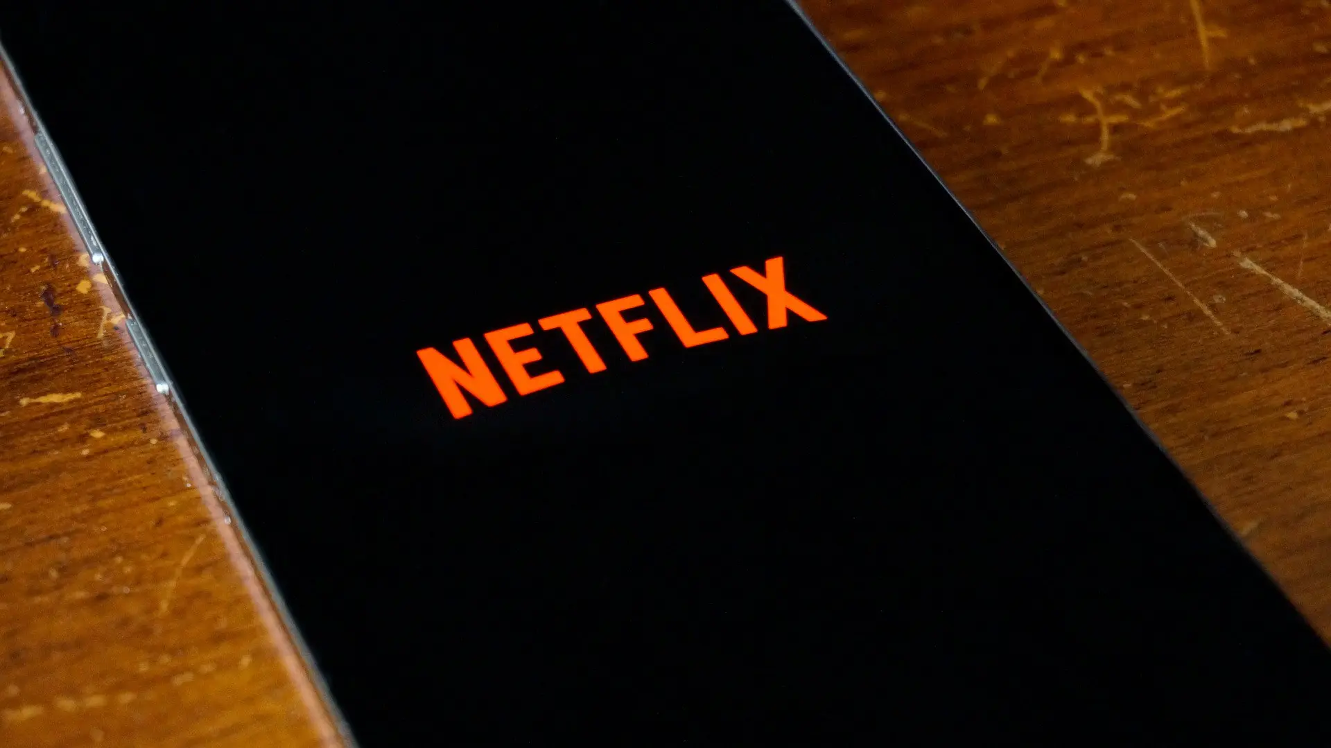 Netflix gooit het roer om: verticale video’s komen eraan (en dit betekent het voor jou)