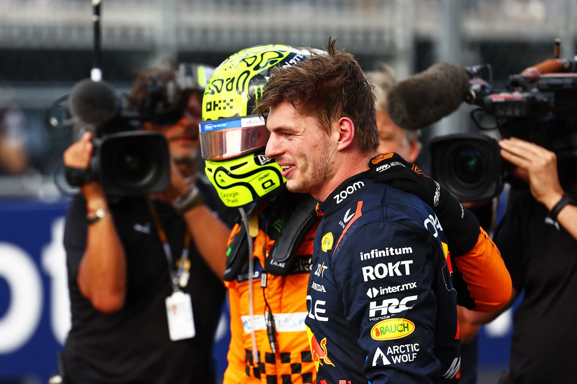Max Verstappen is dolblij met overwinning voor Lando Norris