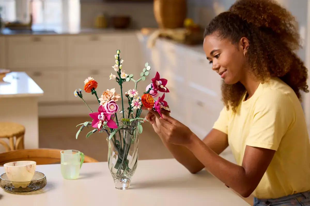 Naar deze LEGO bloemensets kun je in 2025 uitkijken