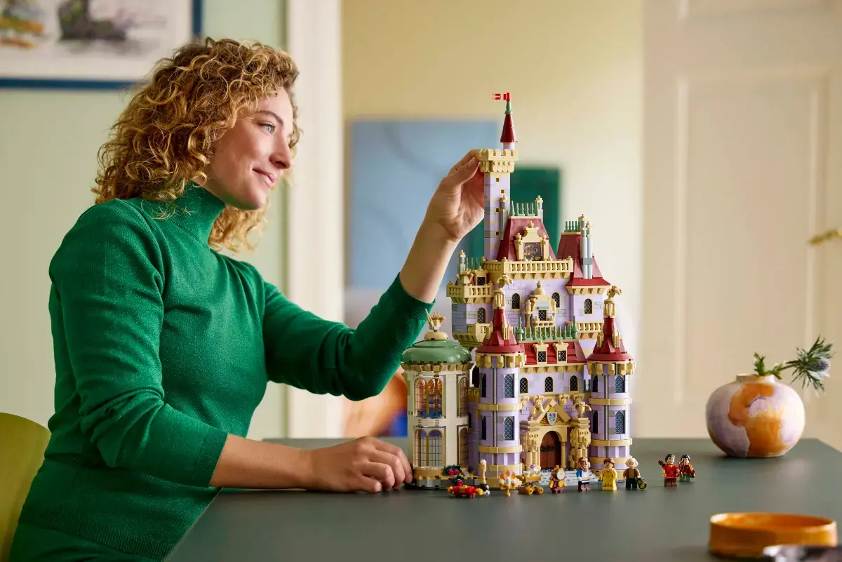 Dit gigantische Disney-kasteel van LEGO is nu ineens een stuk goedkoper