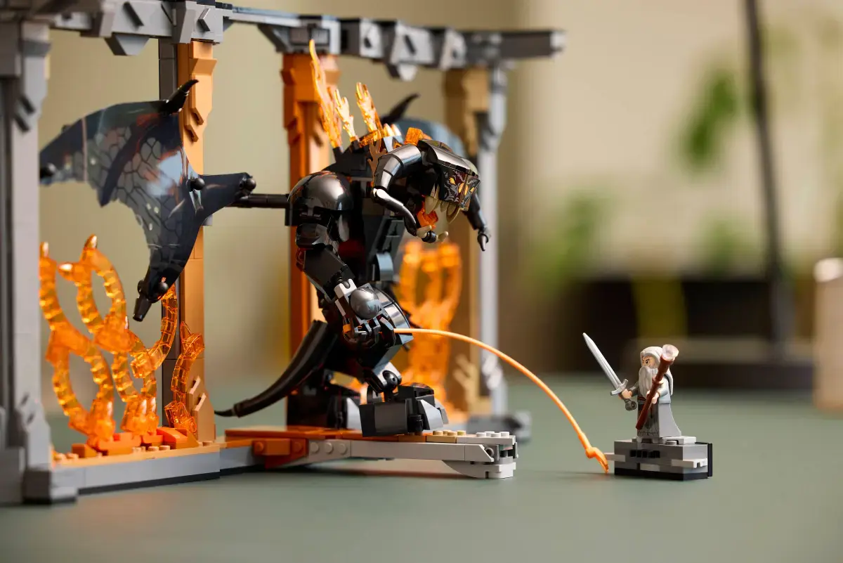 Deze LEGO Lord of the Rings Balrog-boekensteun is gruwelijk