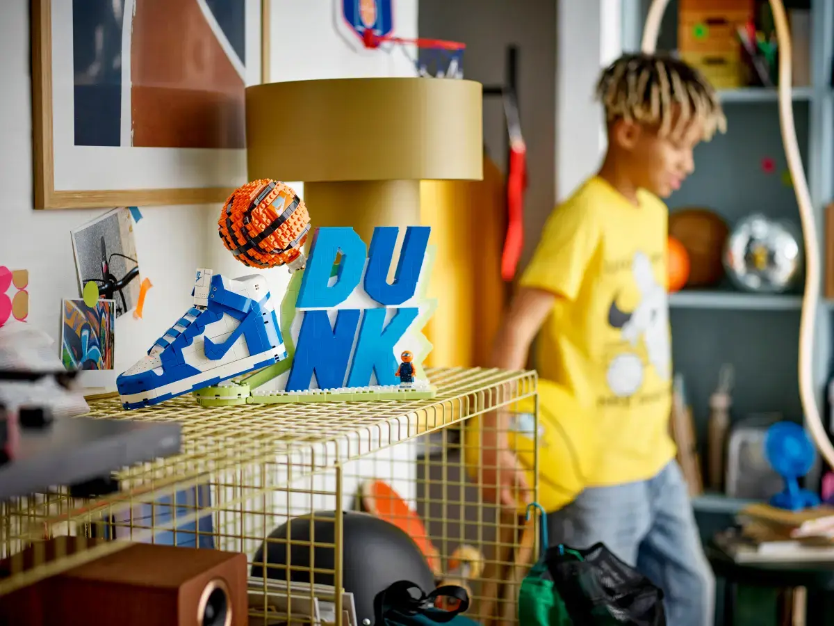 Exclusieve LEGO sets met Nike sneakers stelen nu al de show bij verzamelaars