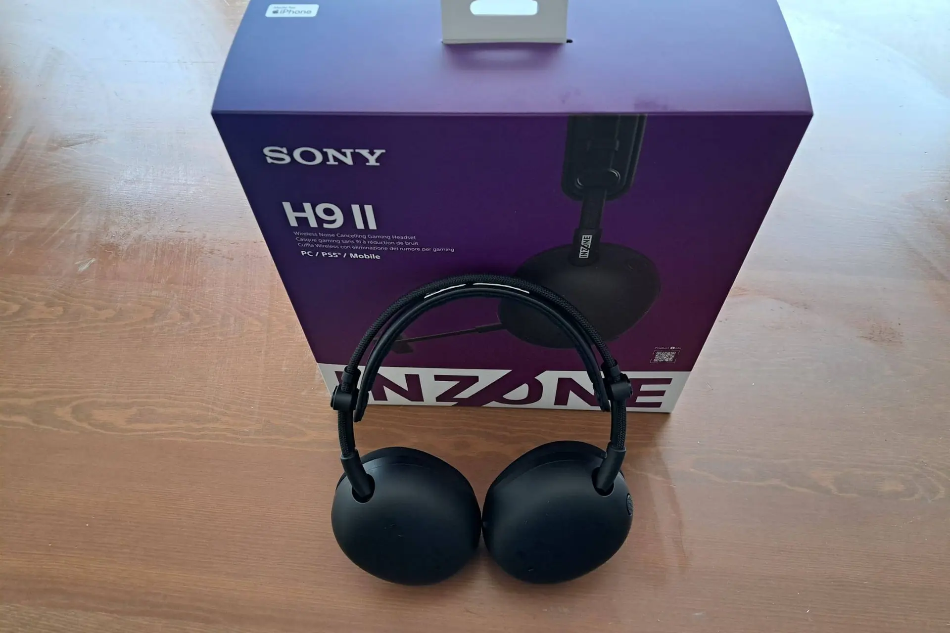 Inzone H9 II met doos