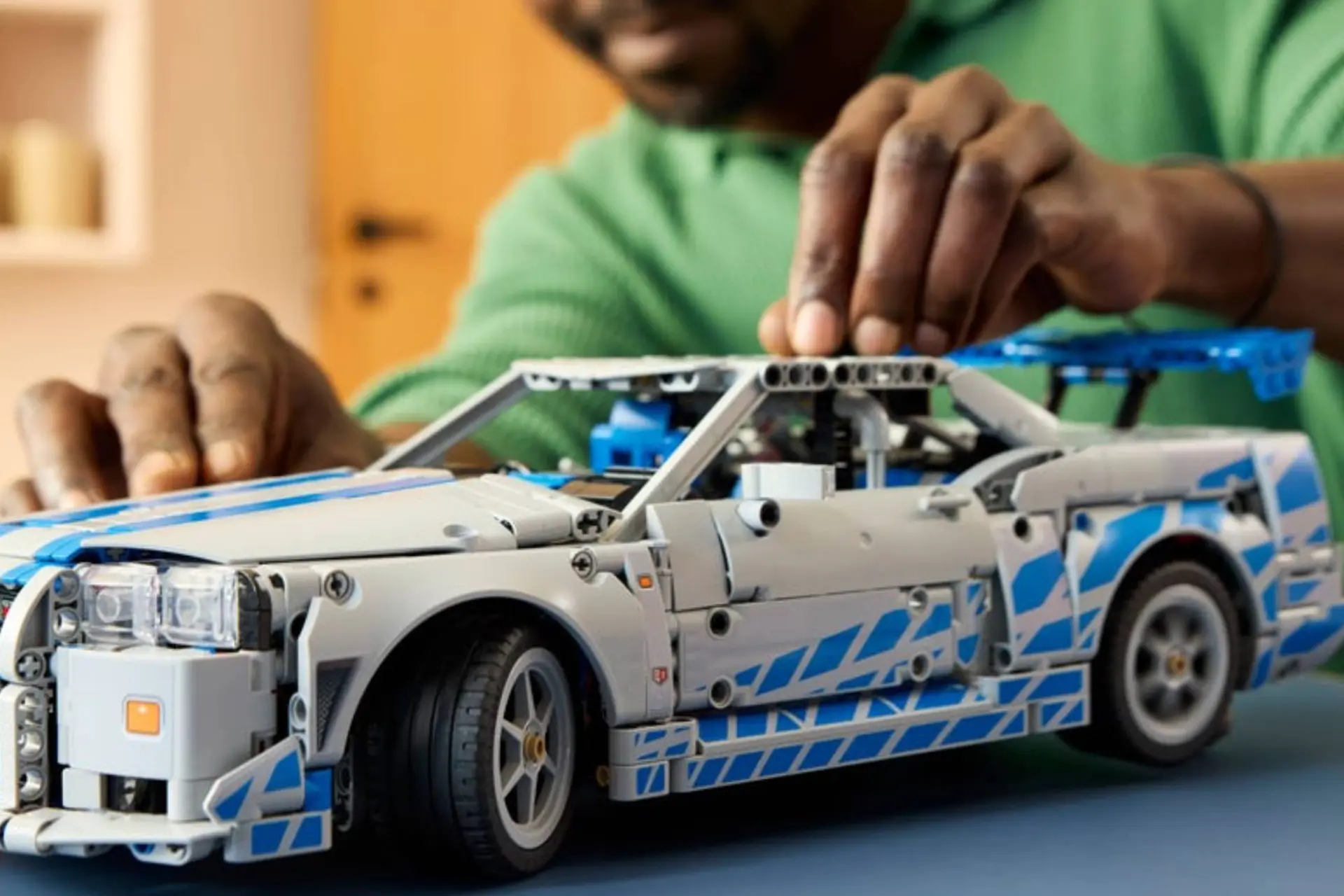 Amazon dumpt LEGO Technic: Ferrari, Porsche en F1-sets met bizarre kortingen