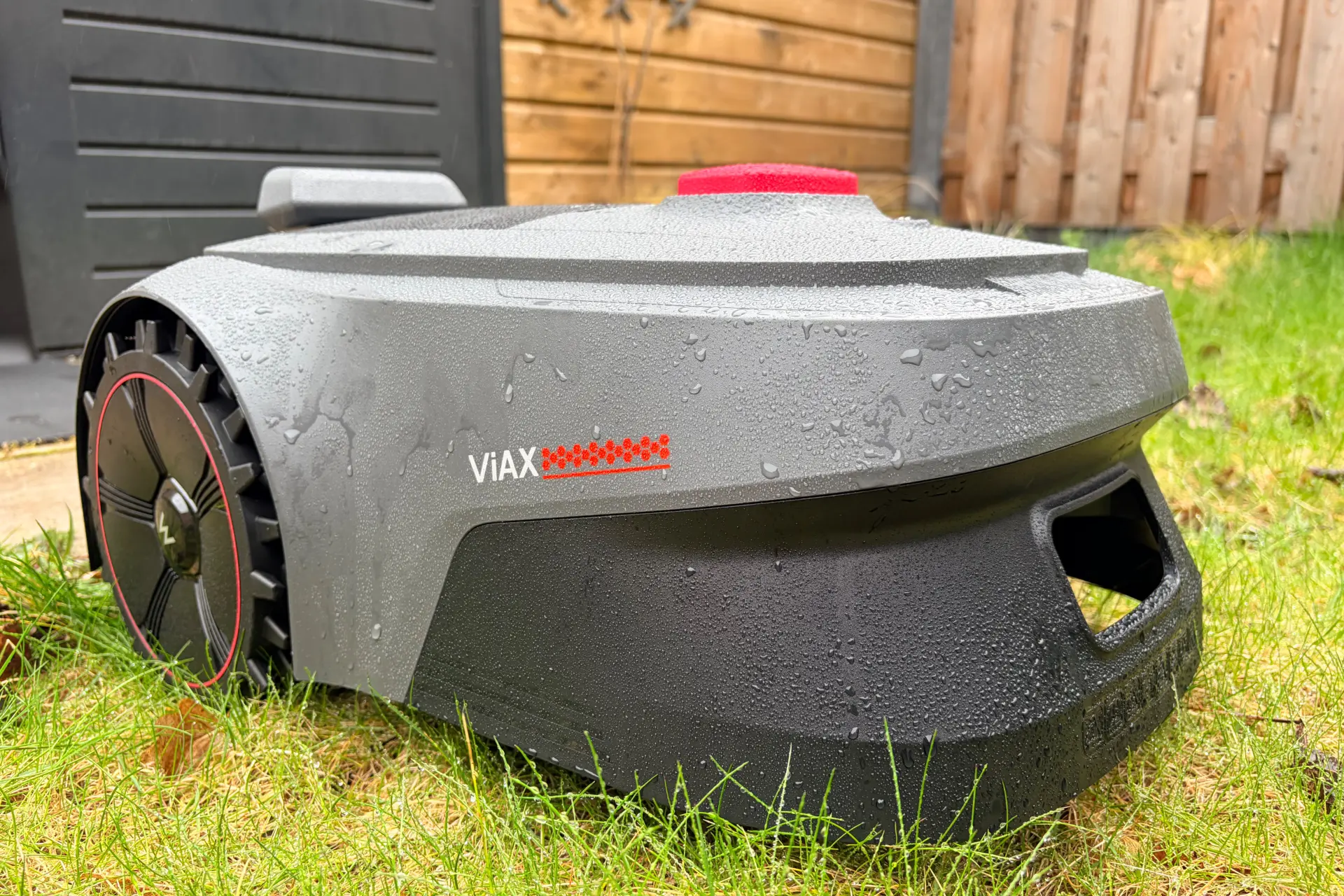 MOVA VIAX 500 Review: een robotgrasmaaier als ideale tuinman