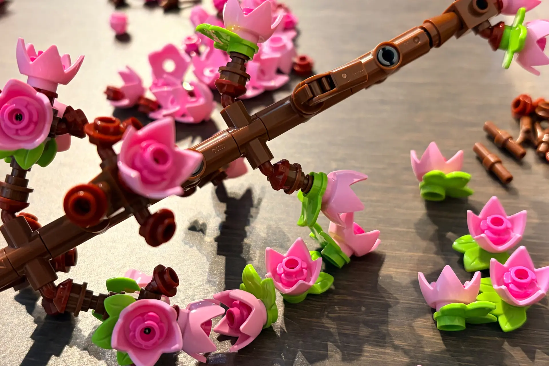 LEGO Botanicals 40725 Cherry Blossoms Review – Bloemschikken met LEGO