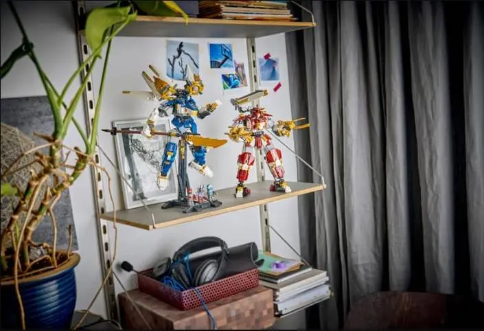 LEGO De Twee Torenhoge Mecha