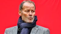 Ajax nog altijd zonder nieuwe TD: 'Voedt geruchten dat tot na WK wordt gewacht op Blind'