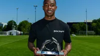 Ajax verhuurt talentvolle buitenspeler Van Axel Dongen aan SC Heerenveen