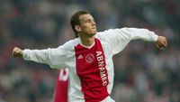 Advocaat pleit voor Sneijder: 'Als Overmars het kan, kan hij het toch ook?'