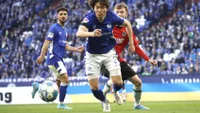 Geruchtenmolen: 'Eerste bod Feyenoord op Itakura aanzienlijk hoger dan bod Ajax'