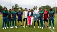Rondom Ajax: Ajax krijgt bezoek van Pakistaans cricketelftal