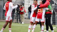 Van Hanegem beoordeelt Ajax: 'Lek in Amsterdam is nog lang niet boven'