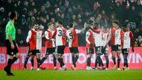 Feyenoord en AZ winnen simpel; FC Twente laat punten liggen tegen Vitesse