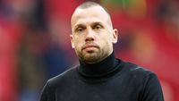 Rijkaard steunt 'kind van de club' Heitinga: 'Hij verdient de kans als hoofdtrainer'