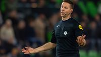 Rondom Ajax: Van Boekel fluit RKC Waalwijk – Ajax