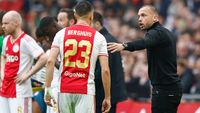 NB: 'Het middenveld van Ajax werd na rust volledig overlopen'