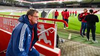 Lodeweges als assistent-trainer bij Ajax: 'Ik weet niet of ik hem er goed vind passen'