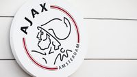 Ajax neemt talentvolle buitenspeler Mechrouh (15) over van FC Volendam