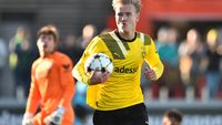 'Voormalig Ajax-talent Rijkhoff stevent af op winters vertrek uit Dortmund'