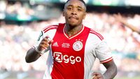 Van der Meijde steunt Bergwijn: 'Als speler doet dat wel wat met je'