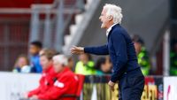 PSV verslaat AZ en plaatst zich voor voorronde Champions League