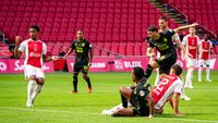 Ajax speelt niets klaar en gaat uiteindelijk met 0-4 onderuit in Klassieker