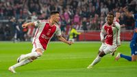 Ajax en Olympique Marseille spelen gelijk in vermakelijk duel