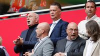 Van Praag reageert omtrent eigen aandelen in Ajax: 'Heb niets verzwegen'