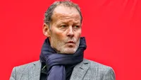 Rondom Ajax: Blind: 'Niet zo dat Ajax al het hele seizoen de pannen van het dak speelt'