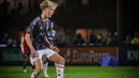 Ajax O15 wint ruim dankzij uitblinker Simeon; Ajax O16 boekt nipte overwinning