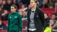 Bakker trots op de Ajax Vrouwen: 'Zijn echt een team en dat stralen we ook in alles uit'