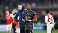 Branie: ‘Ajax moet vasthouden aan het systeem met vijf verdedigers’