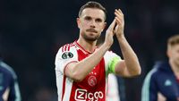 Henderson keert terug in basiself Ajax tegen FC Volendam, Berghuis begint op de bank