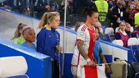 Ajax Vrouwen verlaten Champions League met opgeheven hoofd: 'Dit moet niet eenmalig zijn'