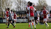 Ajax O17 verslaat leeftijdsgenoten USV Hercules en plaatst zich voor bekerfinale
