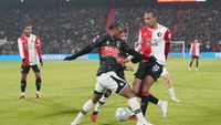 Ajax-supporters staan voor 'duivels dilemma': 'Persoonlijk juich ik nooit voor Feyenoord'
