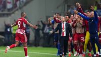 Olympiakos laat Aston Villa kansloos en plaatst zich voor finale Conference League