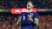 Bruggink reageert op interesse Ajax in Weghorst: 'Nog geen reactie van Wout'