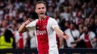 Invaller Van den Boomen bezorgt Ajax op de valreep verdiende overwinning op FK Vojvodina