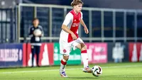 Ajax slaat dubbelslag en verhuurt Faberski én Gooijer aan PEC Zwolle